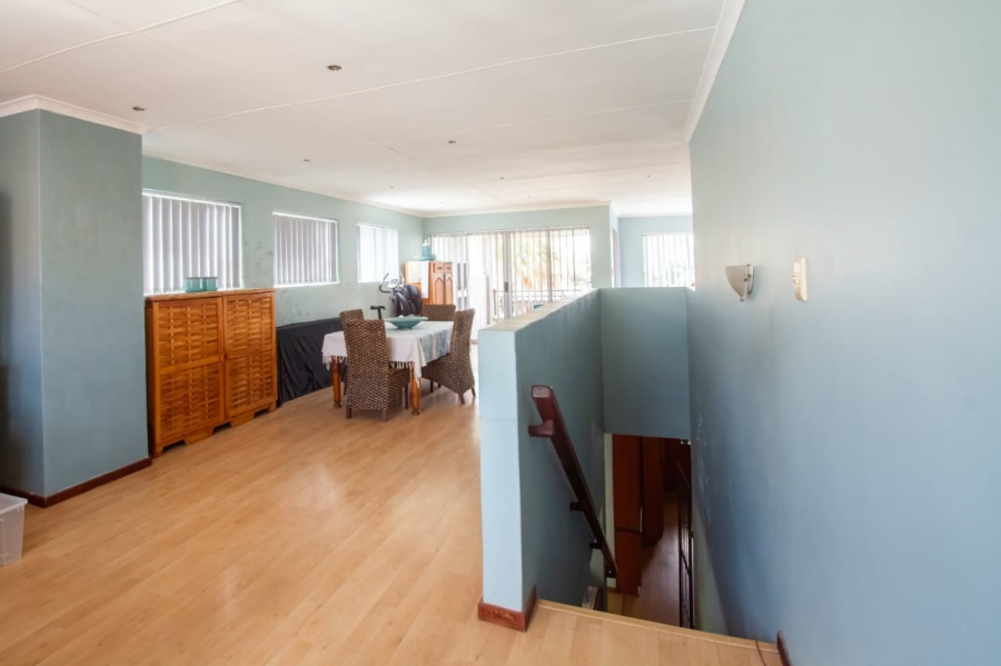 4 Bedroom Property for Sale in Kabeljauws Eastern Cape